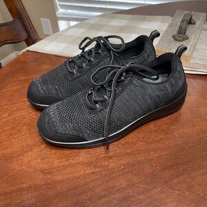 Orthofeet Palma Stretch Knit Sneakers  shoes
